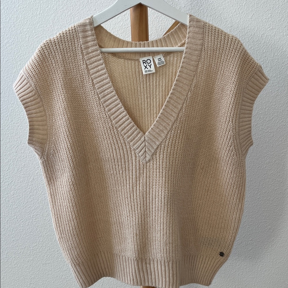 Roxy Women's Tan V-Neck Sweater Vest